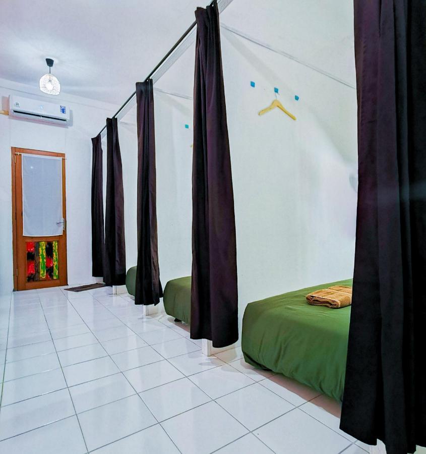 Snooze Ijen Hostel Banyuwangi  Exterior photo